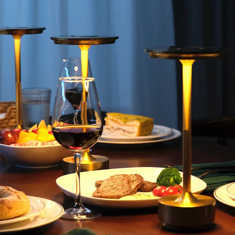 Modern Table Lamp with Metallic Finish – Sleek Design for Desk, Shelf or Side Table