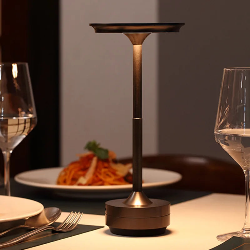 Modern Table Lamp with Metallic Finish – Sleek Design for Desk, Shelf or Side Table