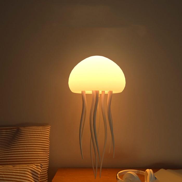 Zeni™ OceanGlow — Ambient Jellyfish Lamp for Calmer Evenings