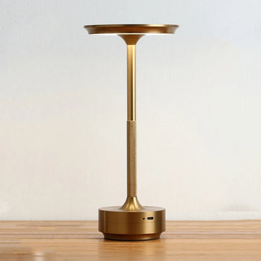 Modern Table Lamp with Metallic Finish – Sleek Design for Desk, Shelf or Side Table